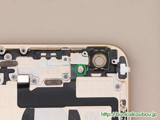 iPhone6分解24電源・スリープボタンを外す(1)