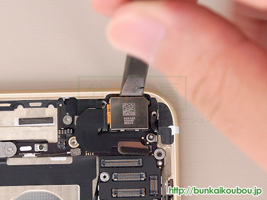 iPhone6Plus分解14バックカメラを外す(3)