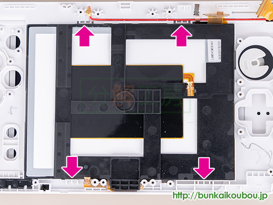 New3DS LL分解26下画面固定カバーを外す