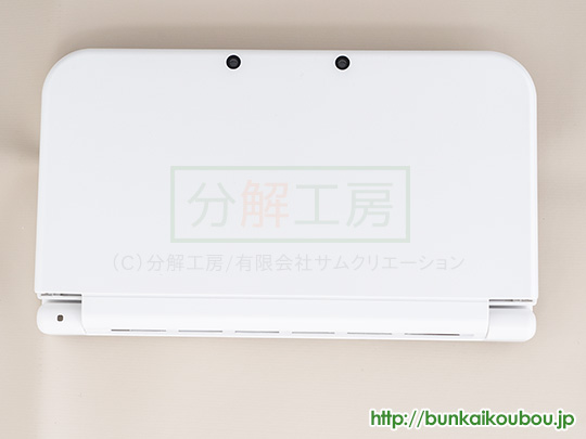 New3DS LL分解28上画面背面のケースを外す(3)