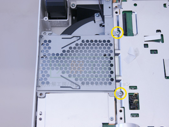 PS3分解17マザーボードを外す(1)