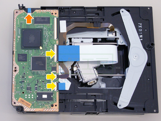 PS3分解11BDドライブ基板を外す(2)
